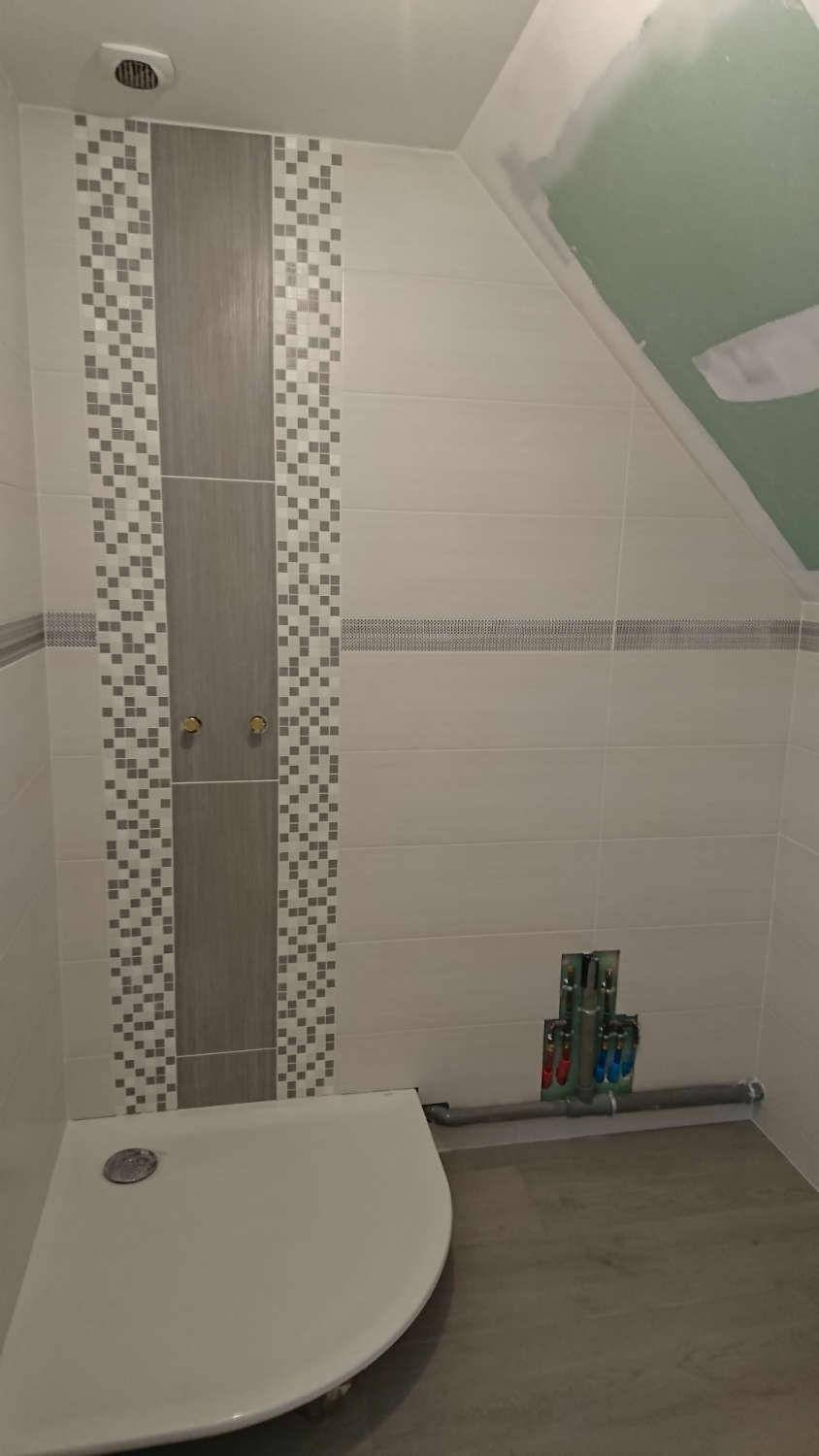 Carrelage dans une salle de bain